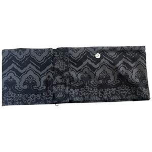 SOYBU running belt key holder pocket zip and velcro close gray whimsical xs/s